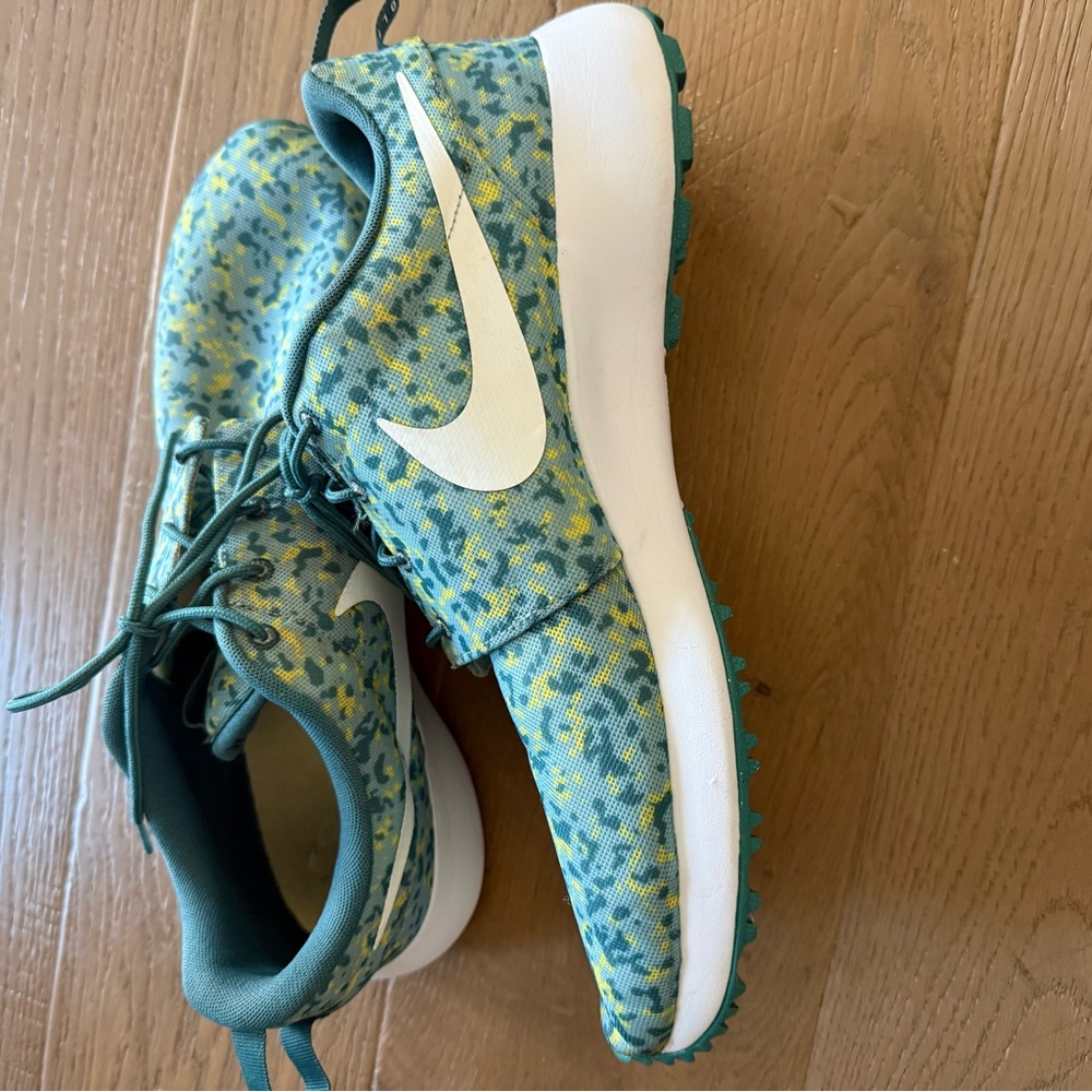 Nike Men's Roshe 2 G Spikeless Golf Shoes - Picture 3 of 6